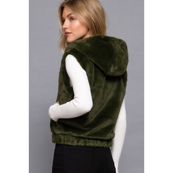 NWT Hoodie Faux Fur Vest with Pockets, Zip Up, Soft, Cozy, Warm, Olive Green - Picture 3 of 5